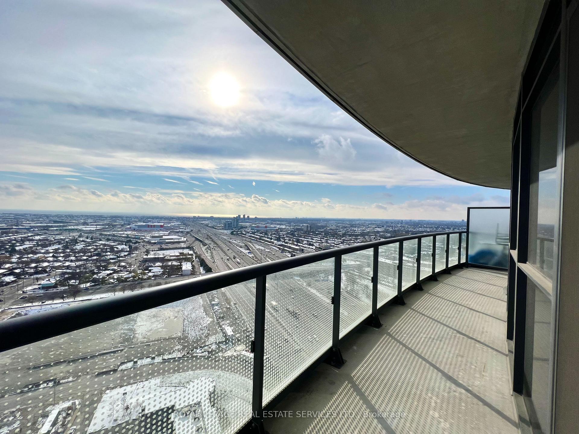 Photo 19 of Unit 2908, 30 Gibbs Road, Etobicoke, Islington-City Centre West — HOMEH
