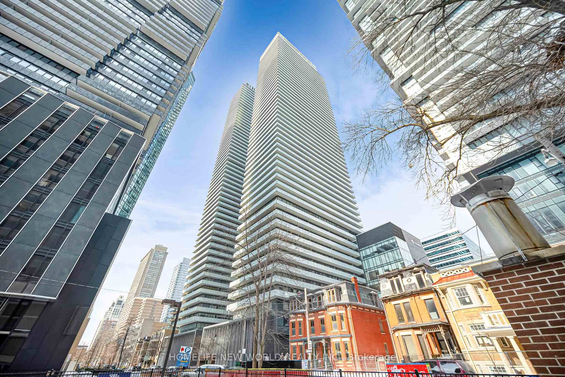 Photo of Unit 1103, 50 Charles Street E