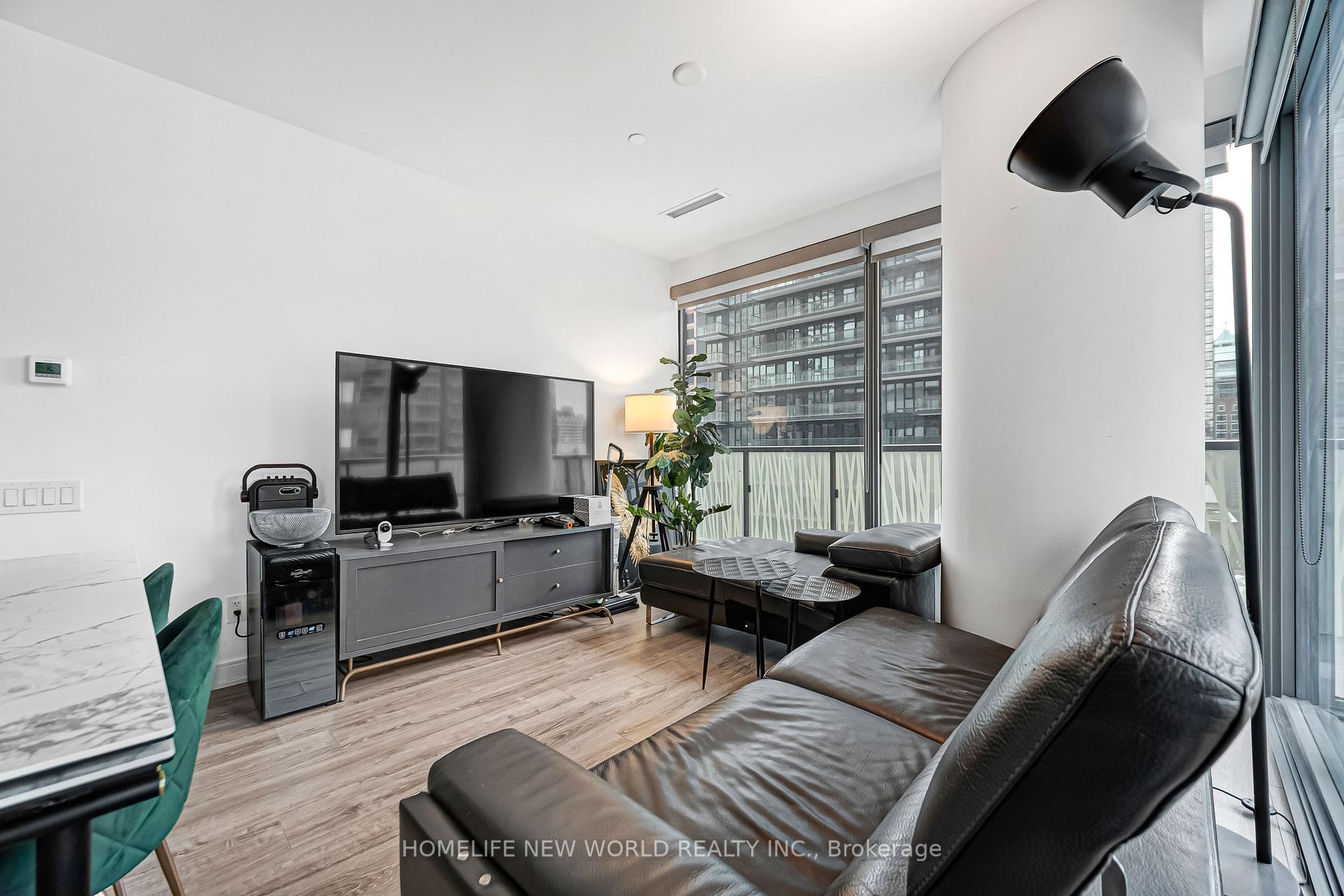 Photo 12 of Unit 1103, 50 Charles Street E, Toronto, Church-Yonge Corridor — HOMEH