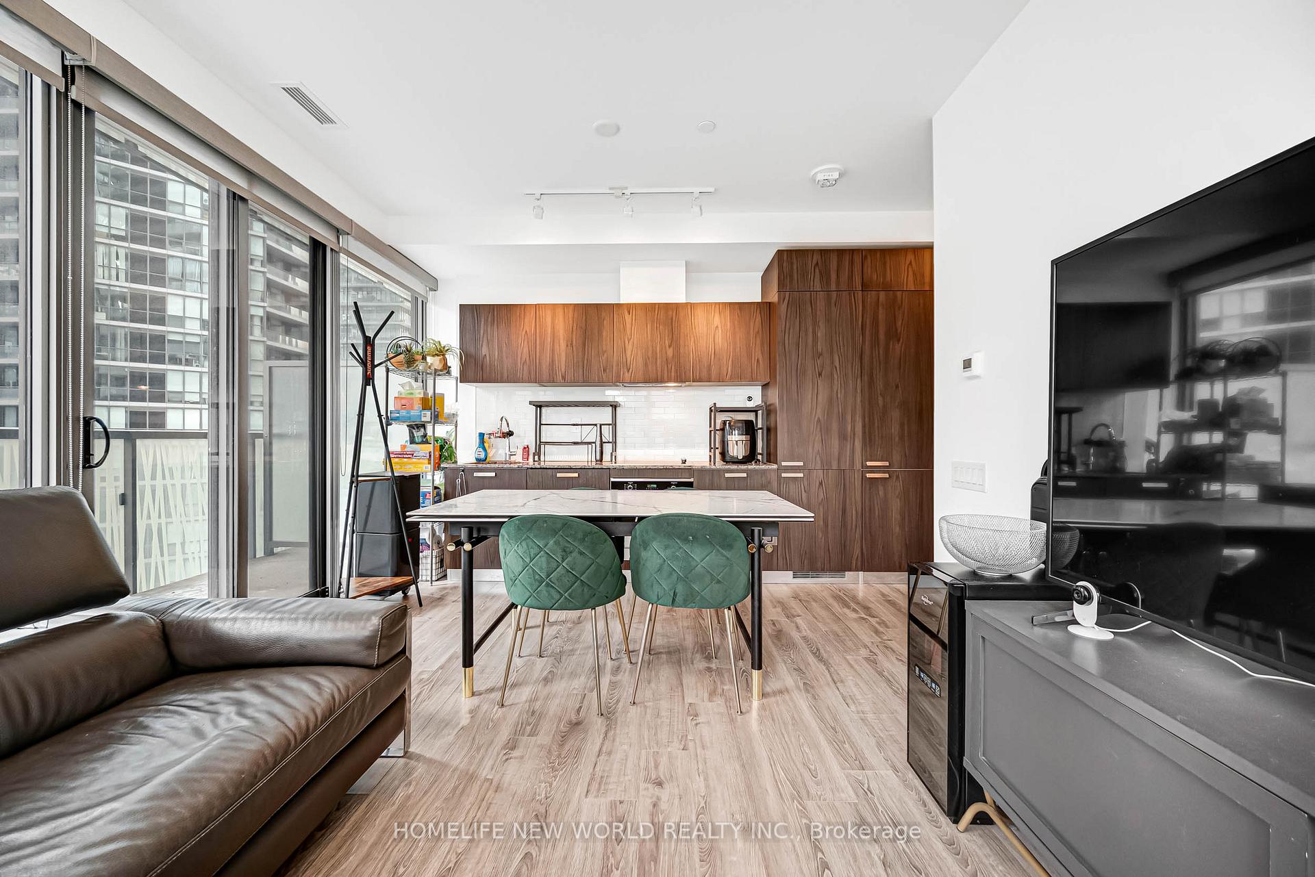 Photo 16 of Unit 1103, 50 Charles Street E, Toronto, Church-Yonge Corridor — HOMEH