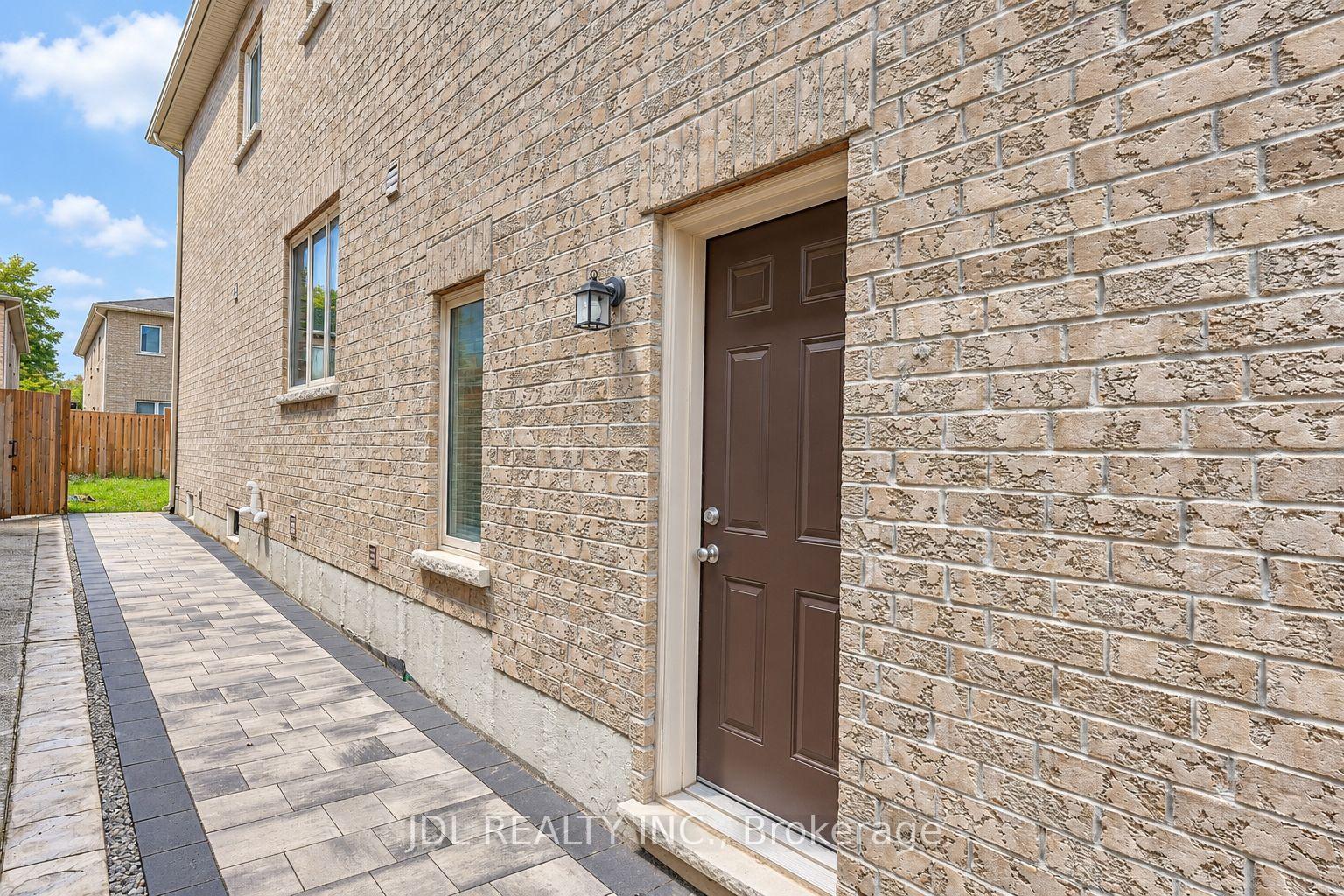 Photo 4 of 54 Mohandas Drive, Markham, Cedarwood — HOMEH
