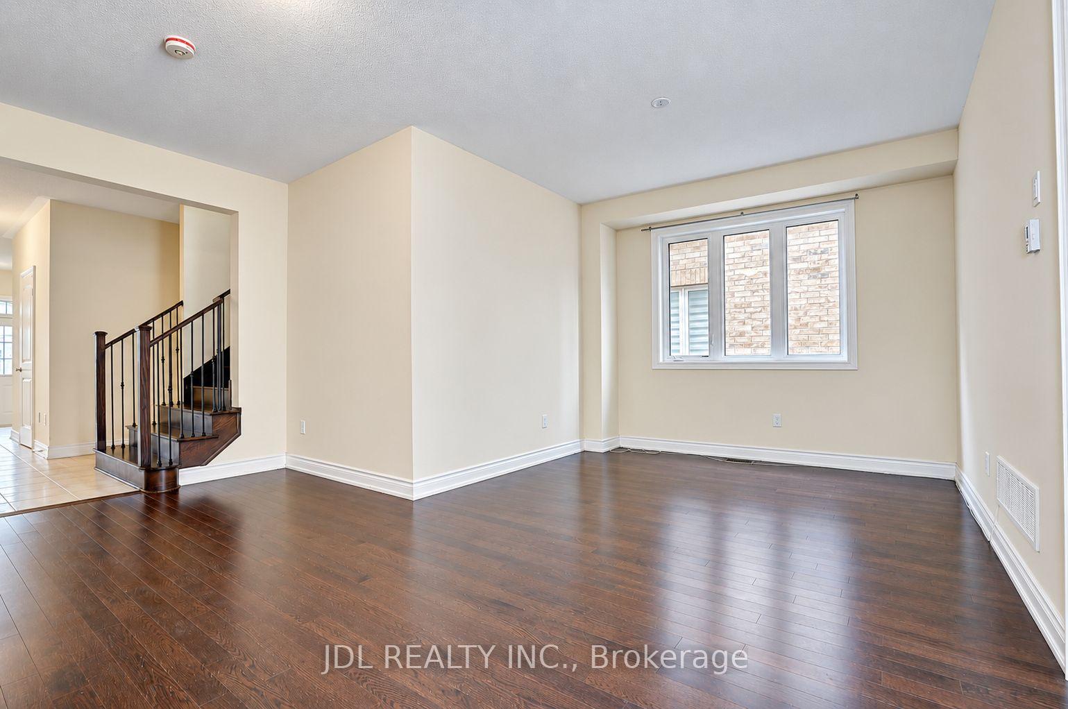 Photo 17 of 54 Mohandas Drive, Markham, Cedarwood — HOMEH