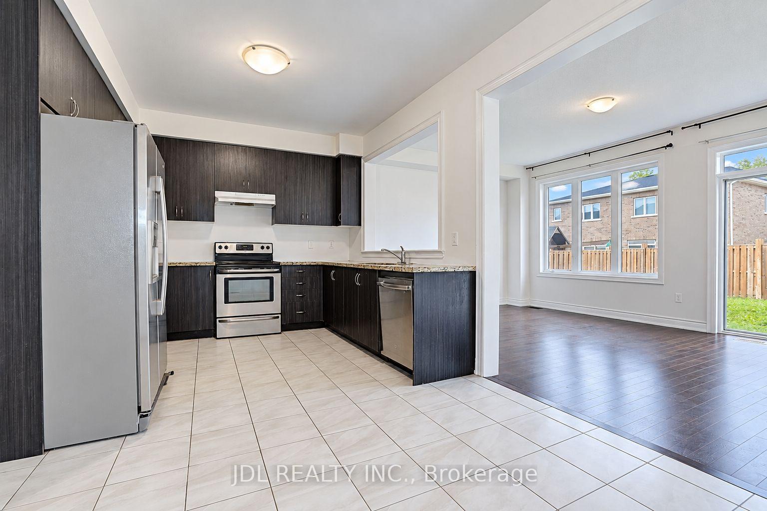 Photo 20 of 54 Mohandas Drive, Markham, Cedarwood — HOMEH