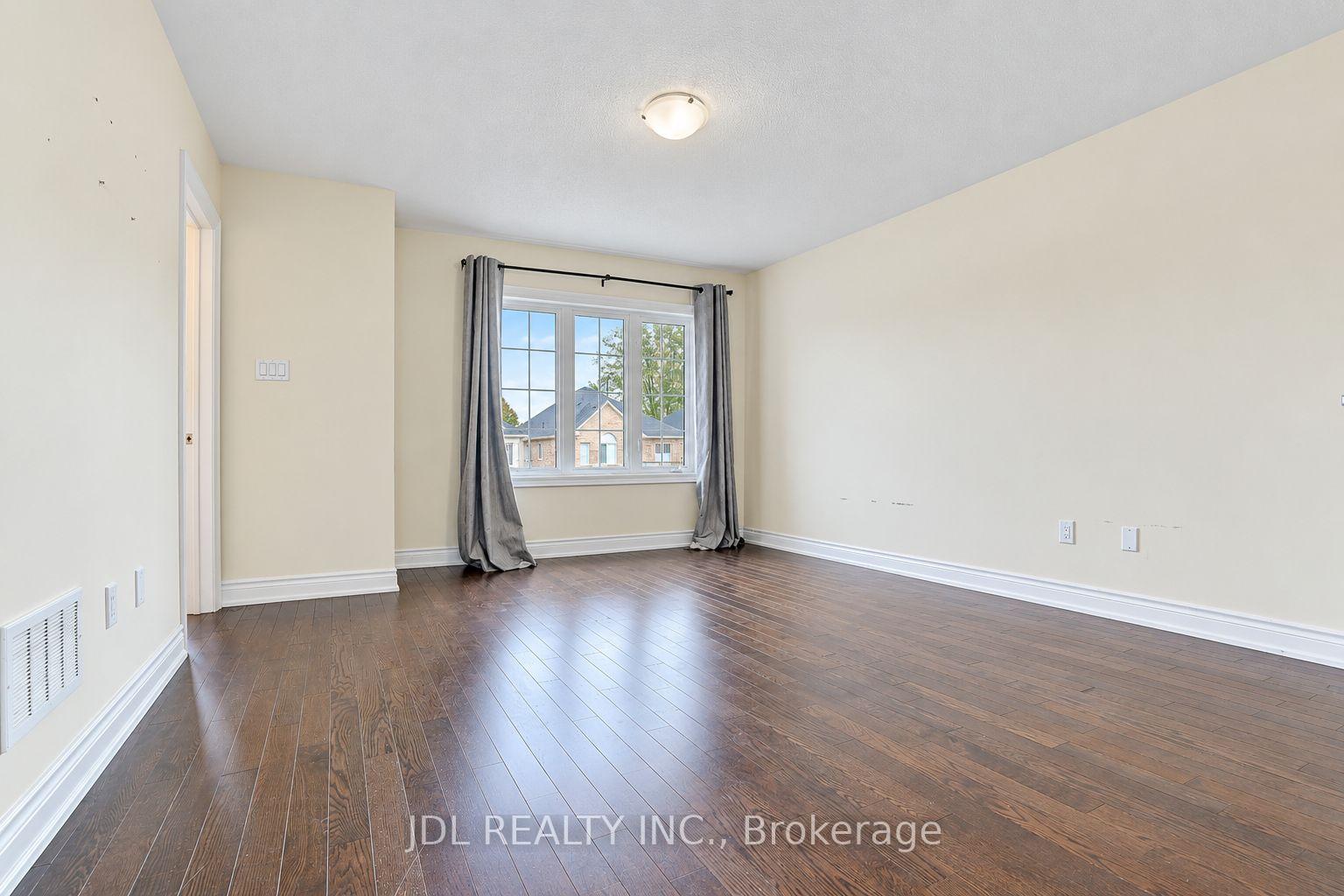 Photo 32 of 54 Mohandas Drive, Markham, Cedarwood — HOMEH