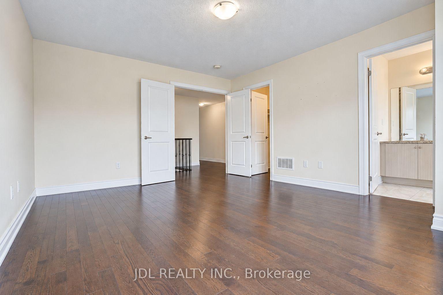 Photo 33 of 54 Mohandas Drive, Markham, Cedarwood — HOMEH