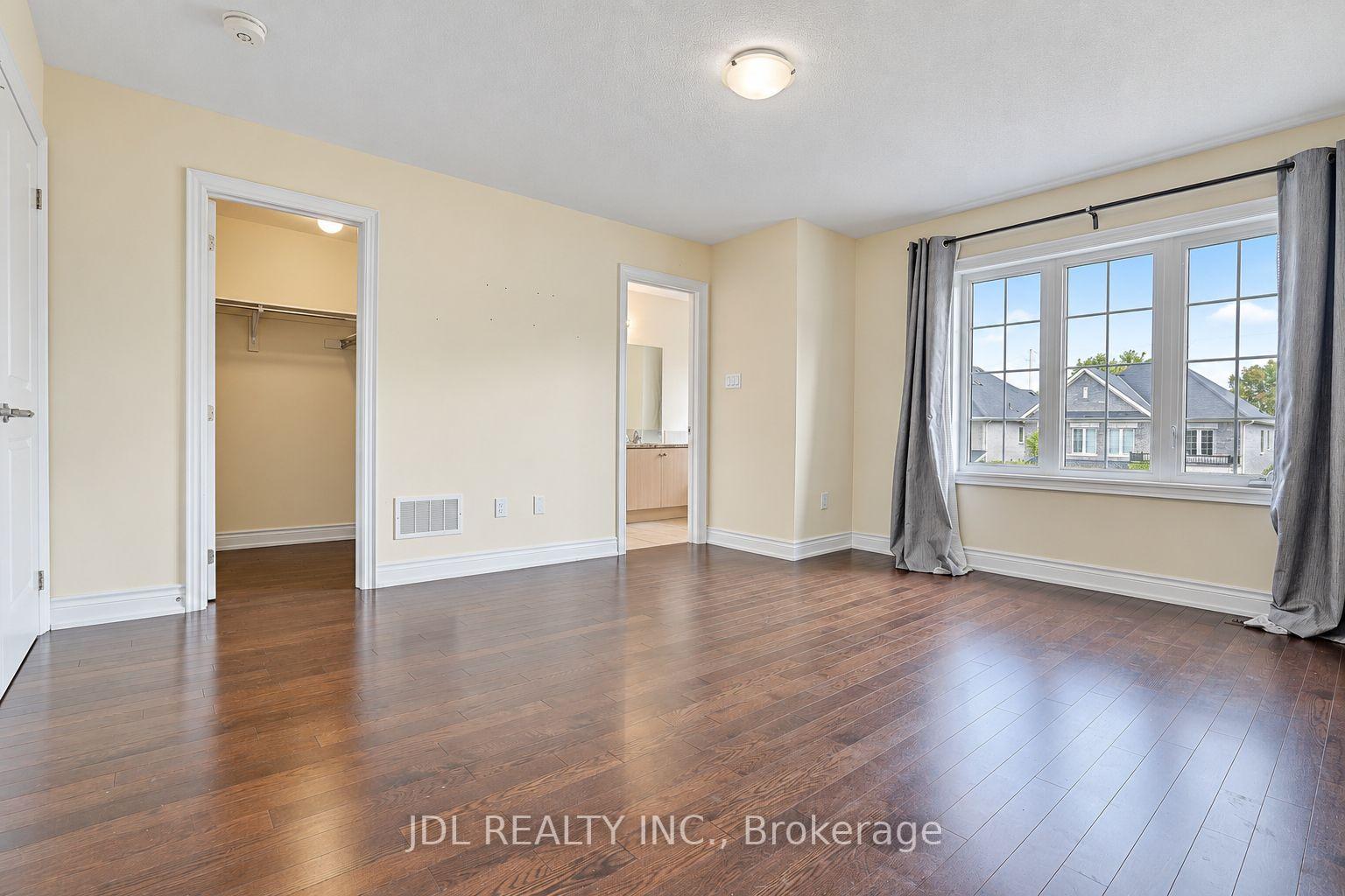 Photo 35 of 54 Mohandas Drive, Markham, Cedarwood — HOMEH