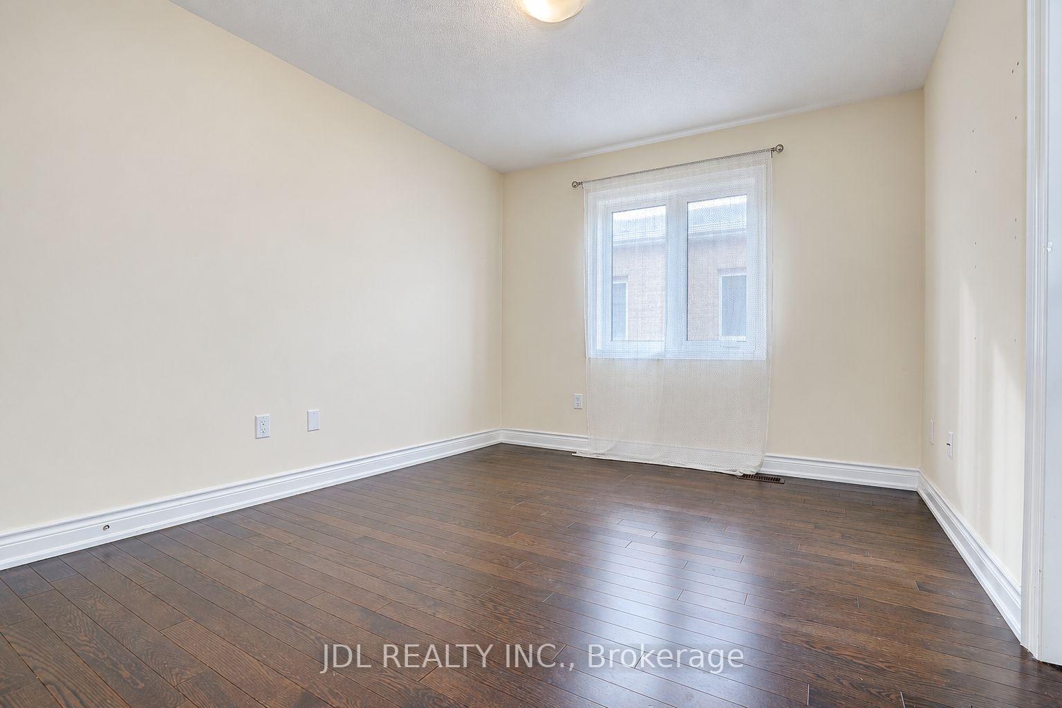 Photo 39 of 54 Mohandas Drive, Markham, Cedarwood — HOMEH