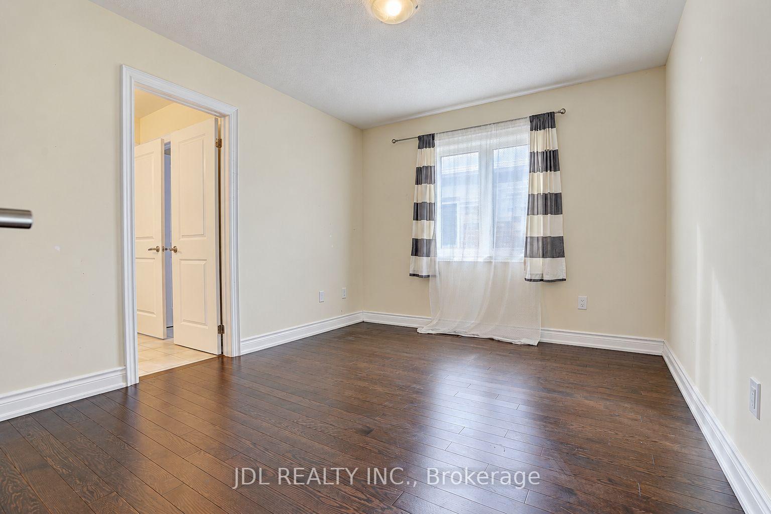 Photo 44 of 54 Mohandas Drive, Markham, Cedarwood — HOMEH