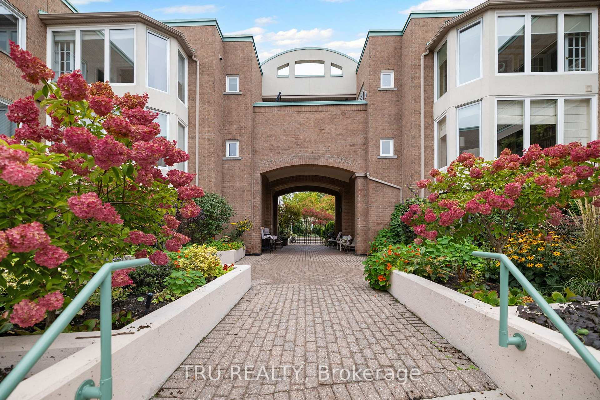 Photo 53 of Unit 408A, 62 Donald Street, Ottawa, Overbrook — HOMEH