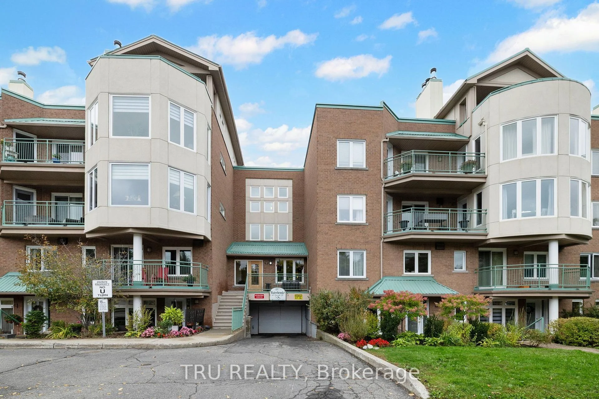 Photo 2 of Unit 408A, 62 Donald Street, Ottawa, Overbrook — HOMEH