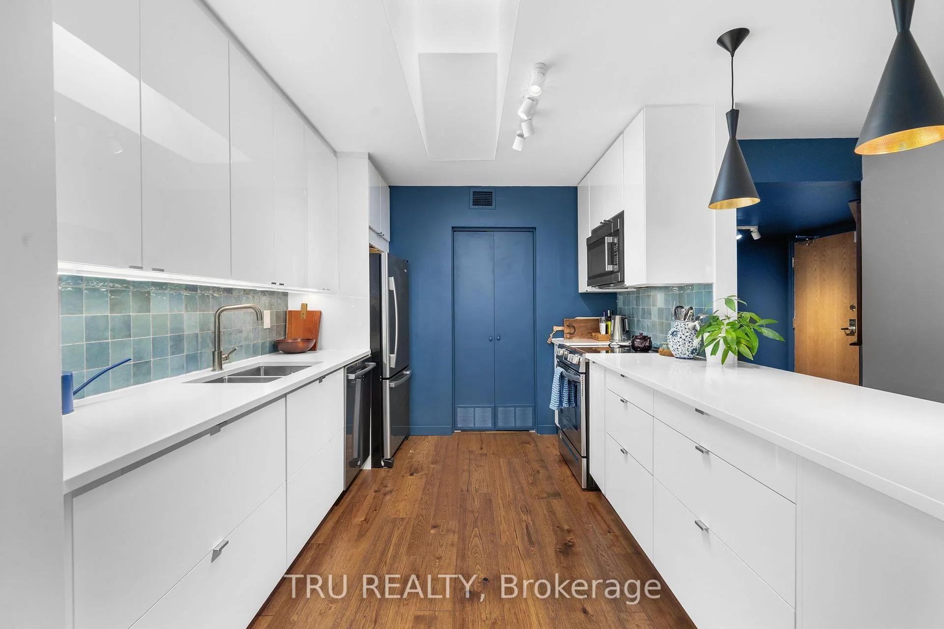 Photo 3 of Unit 408A, 62 Donald Street, Ottawa, Overbrook — HOMEH