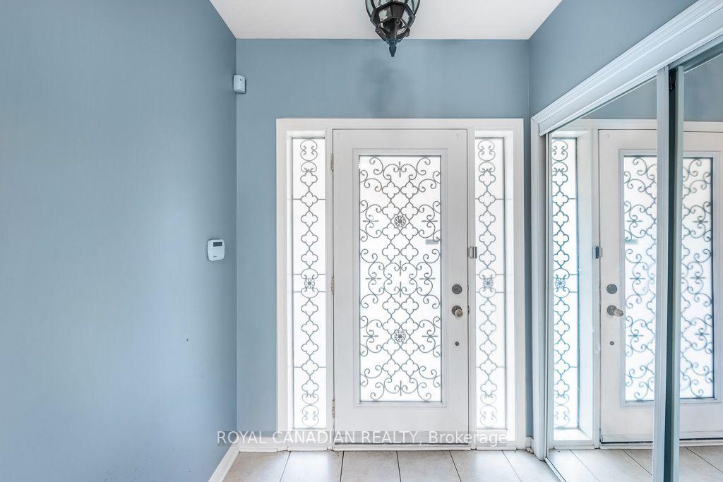 Photo 7 of 22 Bay Breeze Drive, Brampton, Sandringham-Wellington — HOMEH