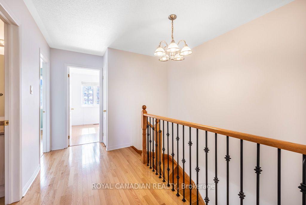 Photo 19 of 22 Bay Breeze Drive, Brampton, Sandringham-Wellington — HOMEH