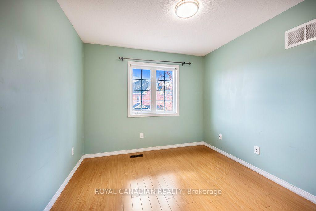 Photo 27 of 22 Bay Breeze Drive, Brampton, Sandringham-Wellington — HOMEH