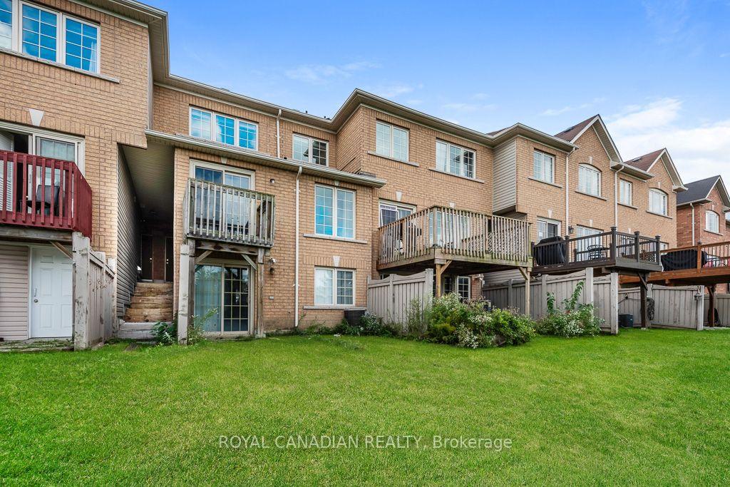 Photo 38 of 22 Bay Breeze Drive, Brampton, Sandringham-Wellington — HOMEH
