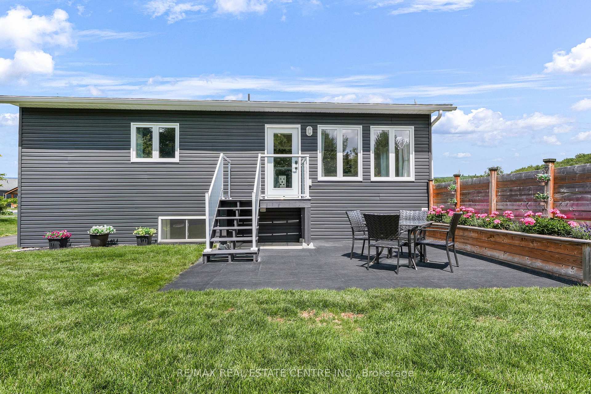 Photo 35 of 16 Williams Drive, Bancroft, Bancroft Ward — HOMEH