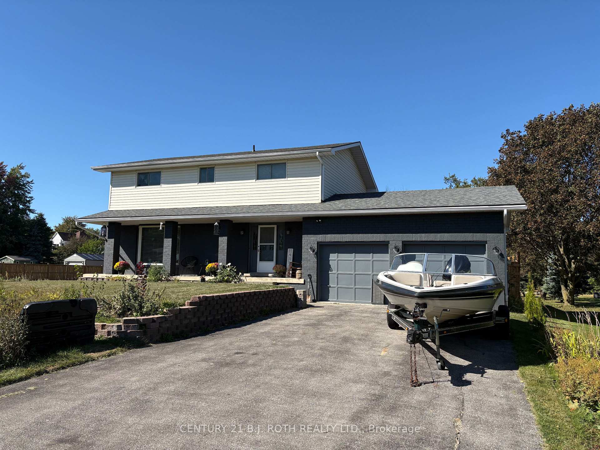 Photo of 62 George Street E