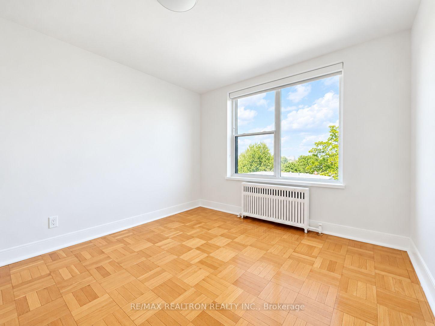 Photo 8 of Unit 508, 1545 Bathurst Street, Toronto, Forest Hill South — HOMEH