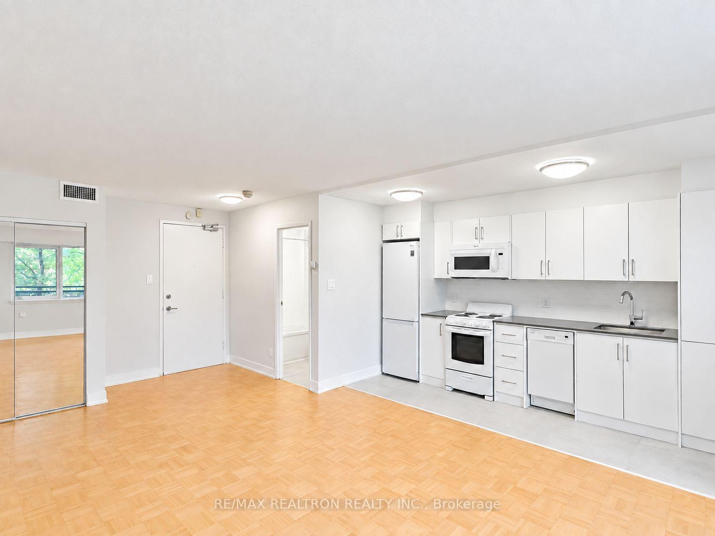 Photo 2 of Unit 104, 95 Lawton Boulevard, Toronto, Yonge-St. Clair — HOMEH