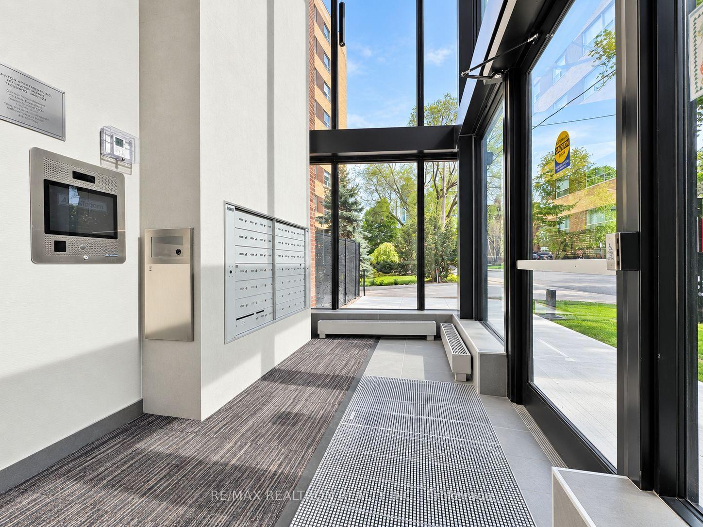 Photo 8 of Unit 104, 95 Lawton Boulevard, Toronto, Yonge-St. Clair — HOMEH