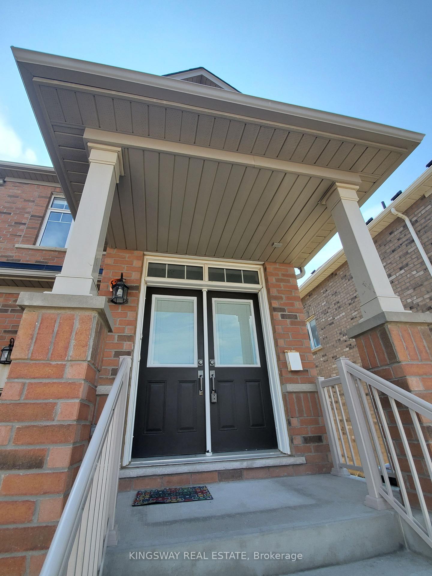 Photo 3 of 593 Remembrance Road, Brampton, Northwest Brampton — HOMEH