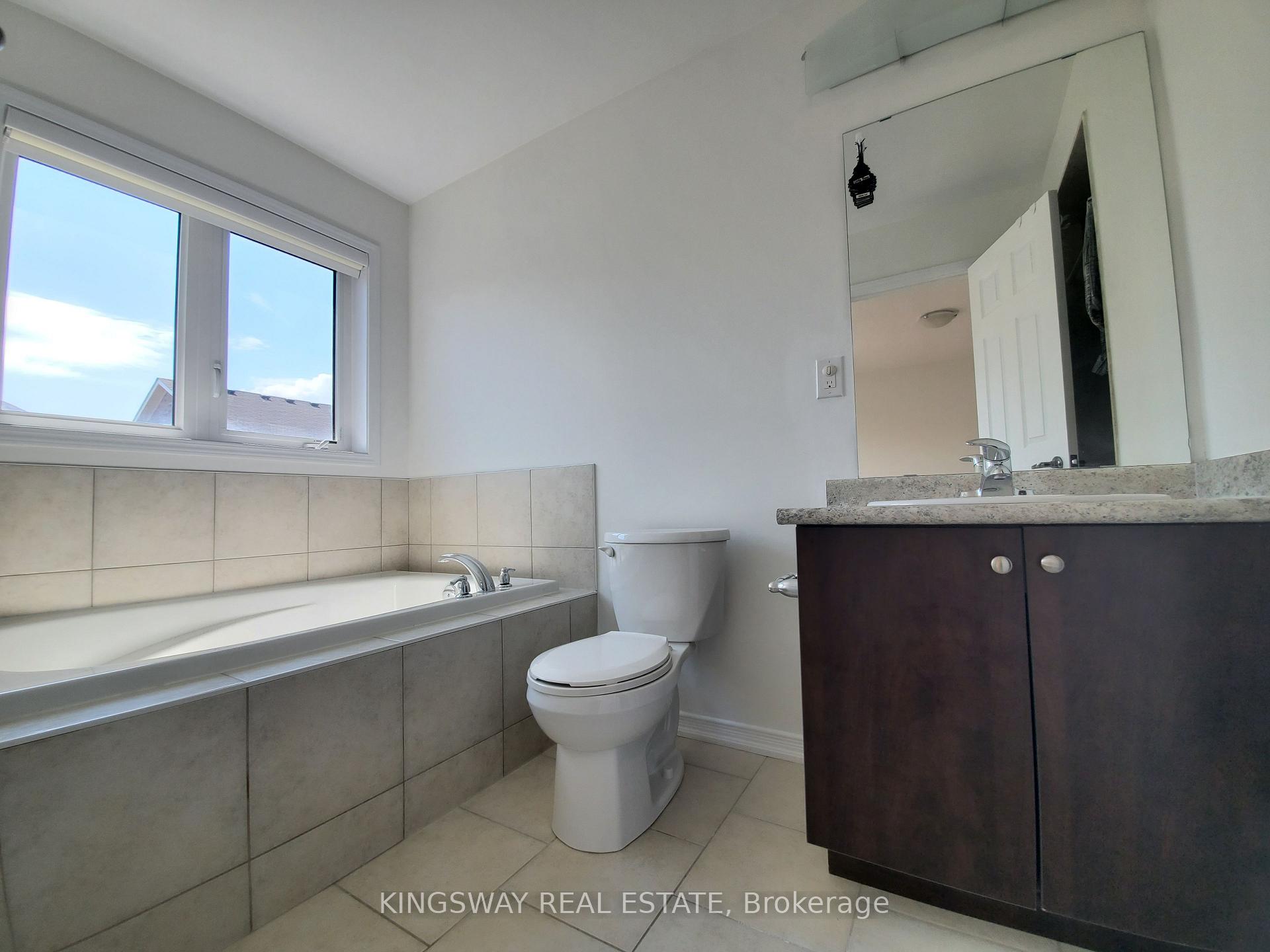 Photo 22 of 593 Remembrance Road, Brampton, Northwest Brampton — HOMEH