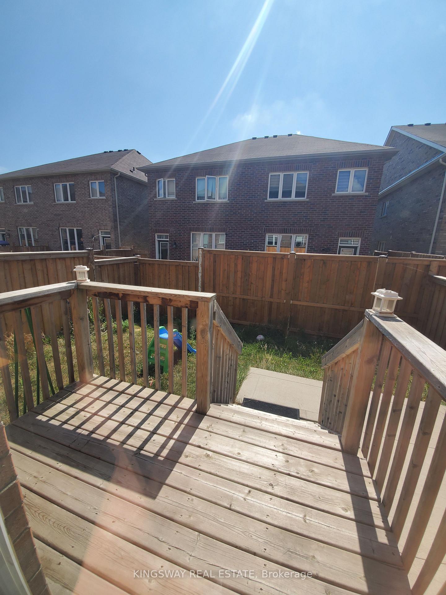 Photo 31 of 593 Remembrance Road, Brampton, Northwest Brampton — HOMEH