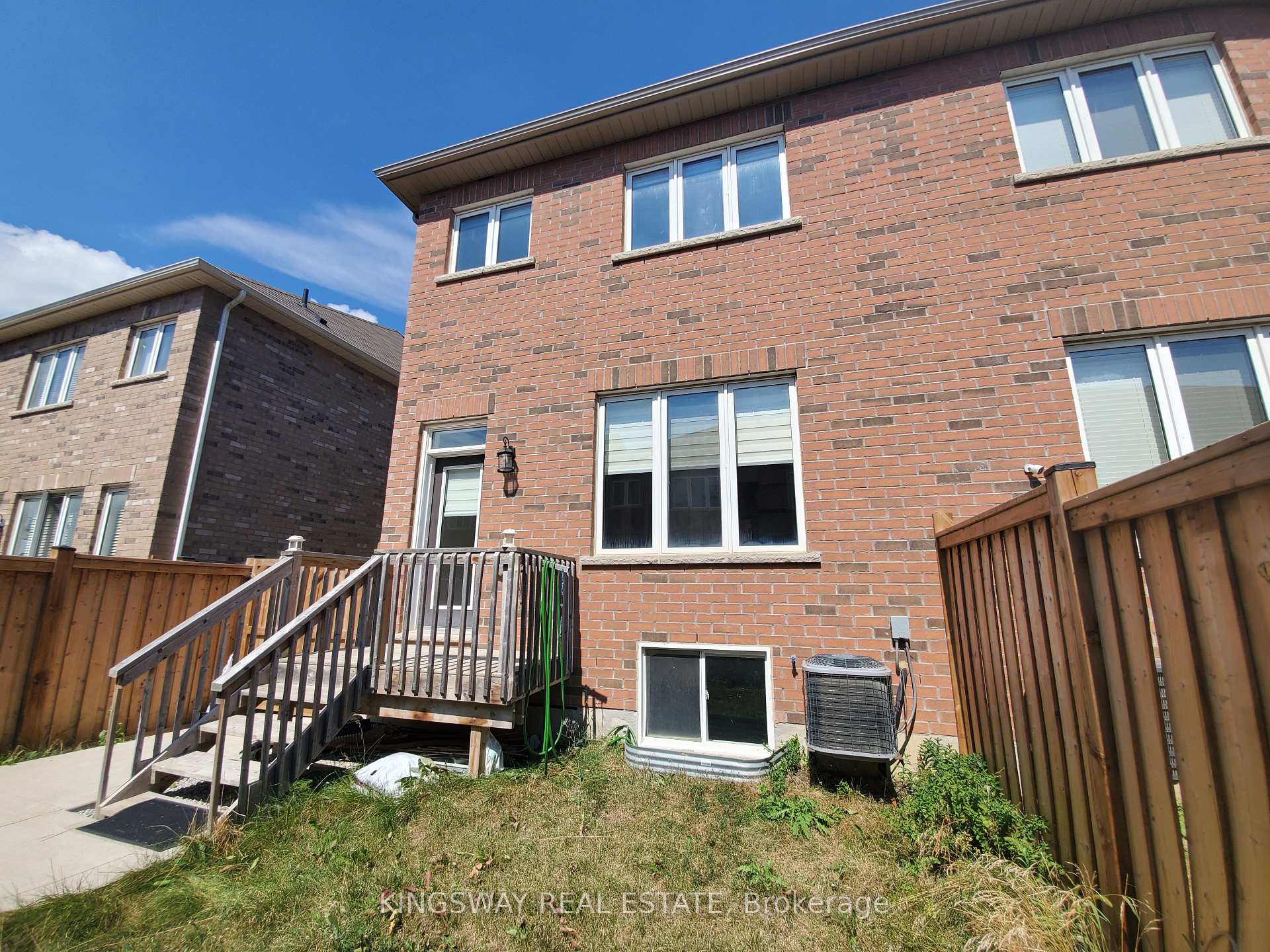 Photo 32 of 593 Remembrance Road, Brampton, Northwest Brampton — HOMEH
