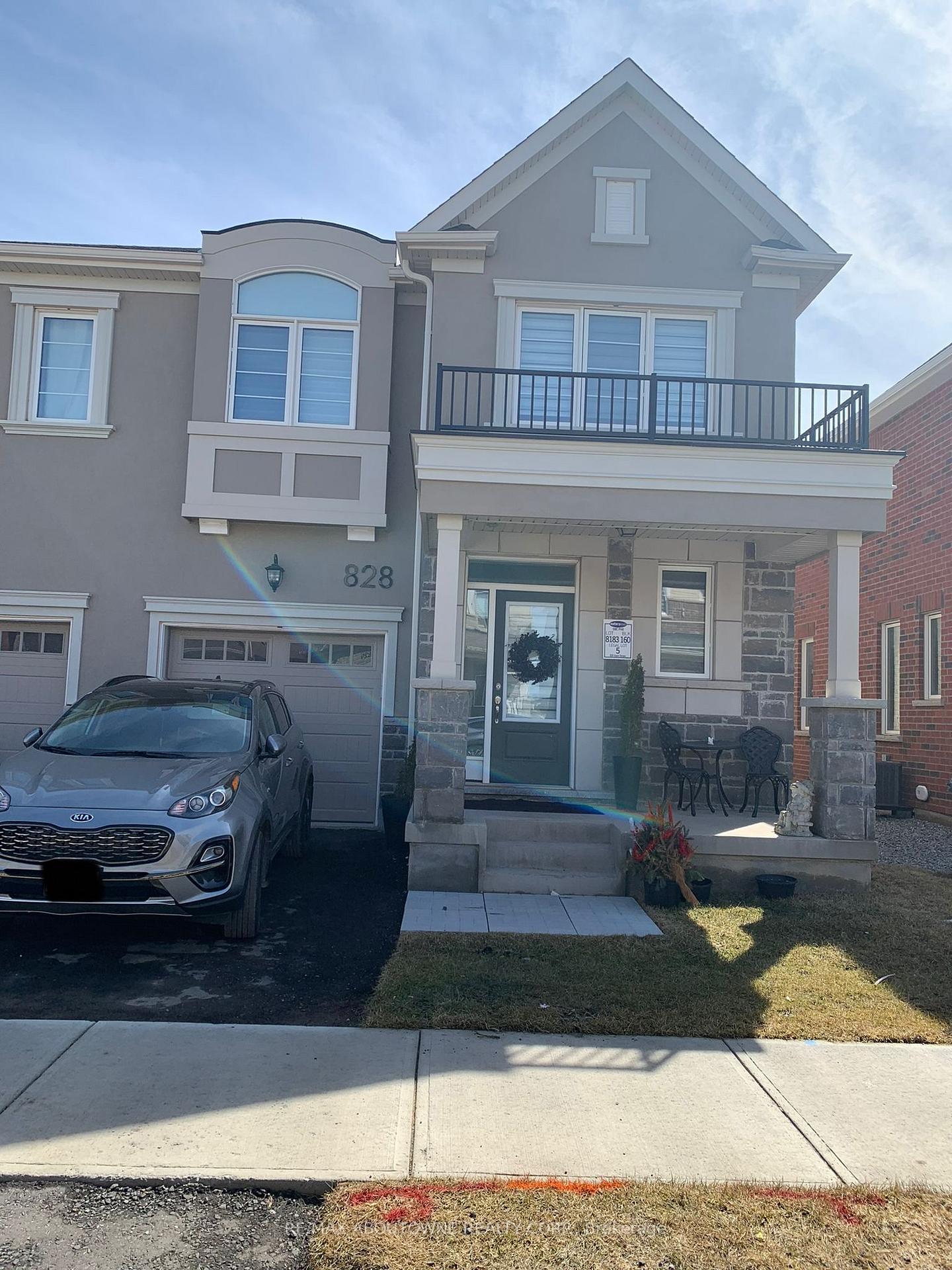 Photo of 828 Aspen Terrace