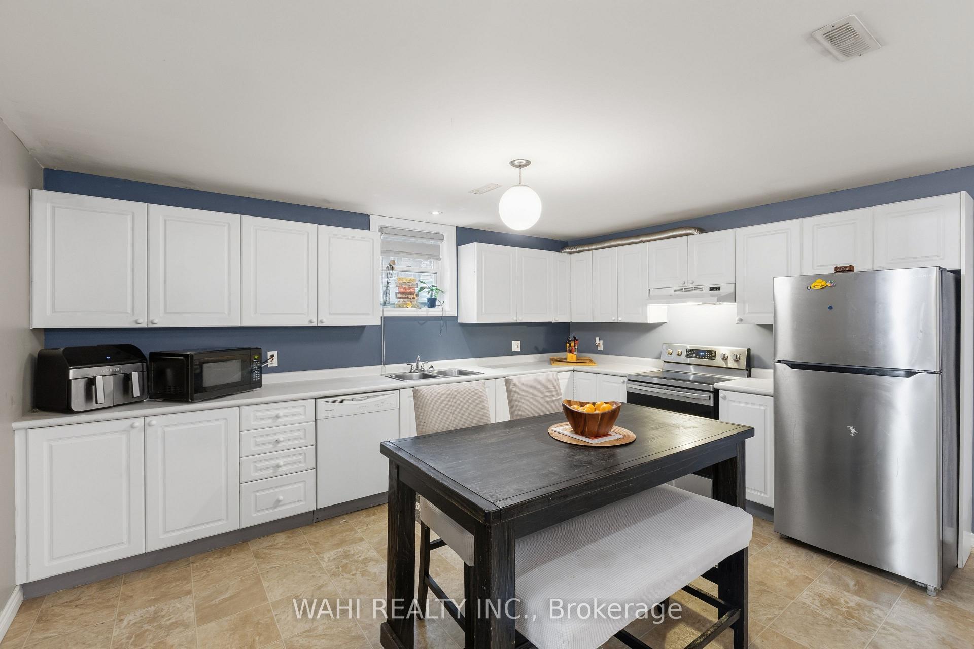 Photo 30 of 982 Glen View Avenue, Burlington, LaSalle — HOMEH