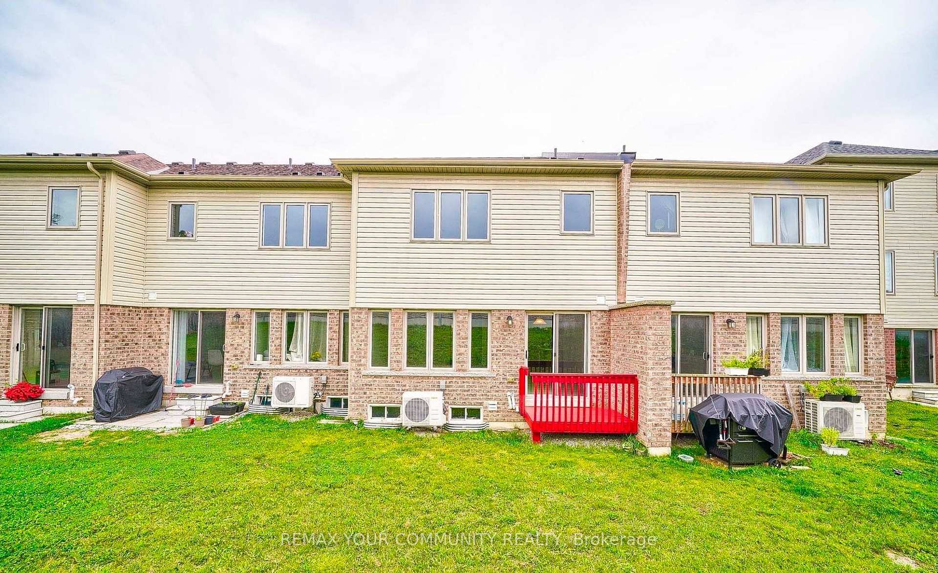 Photo 14 of Unit 25, 470 Linden Drive, Cambridge, Preston Heights — HOMEH
