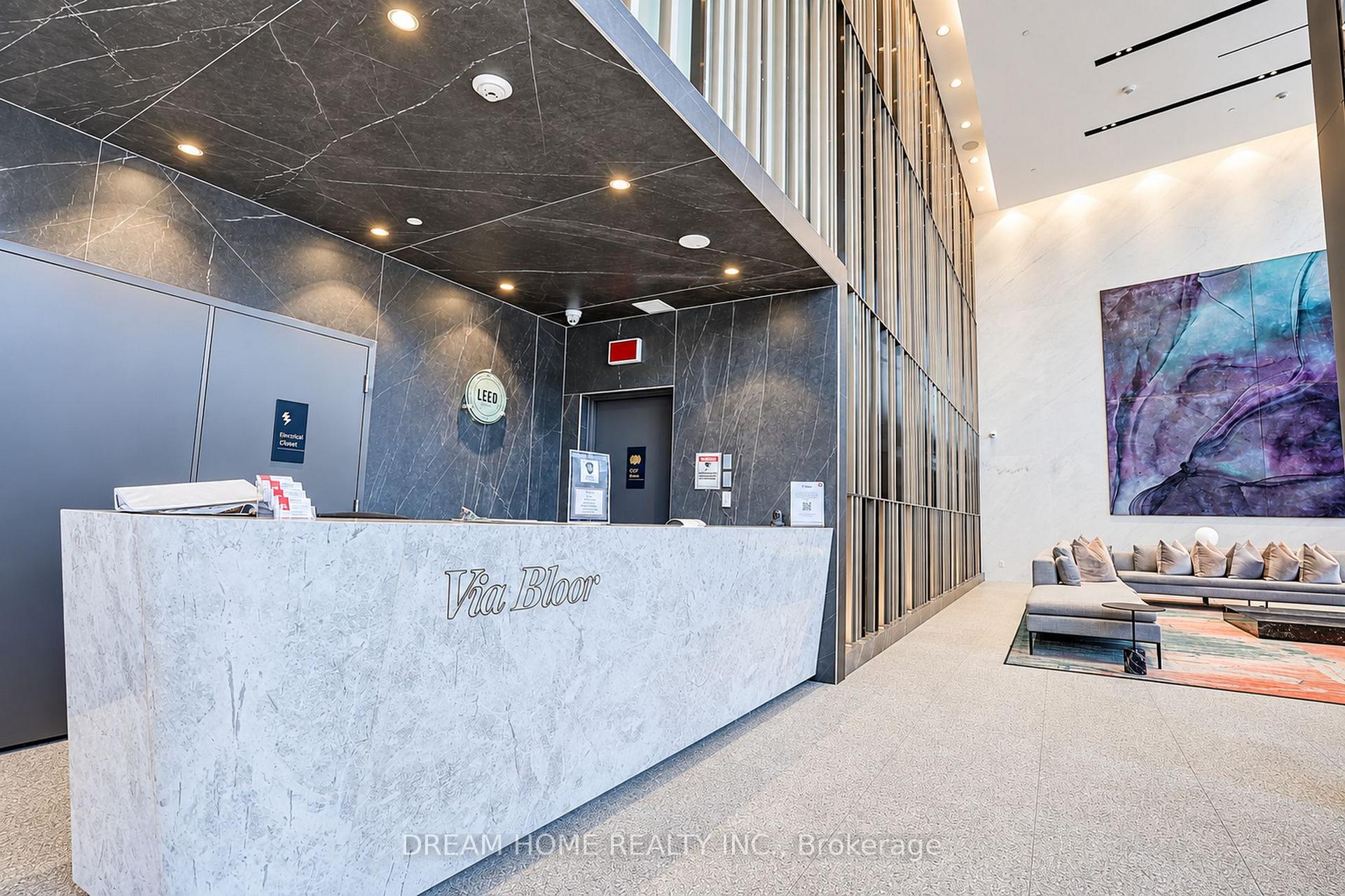 Photo 3 of Unit 1622, 585 Bloor Street E, Toronto, North St. James Town — HOMEH