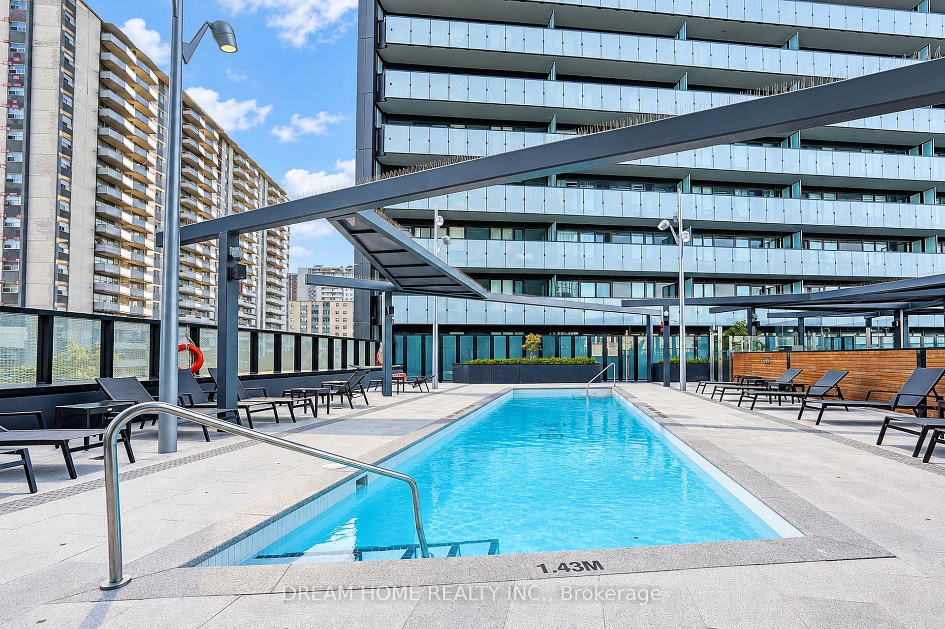 Photo 9 of Unit 1622, 585 Bloor Street E, Toronto, North St. James Town — HOMEH