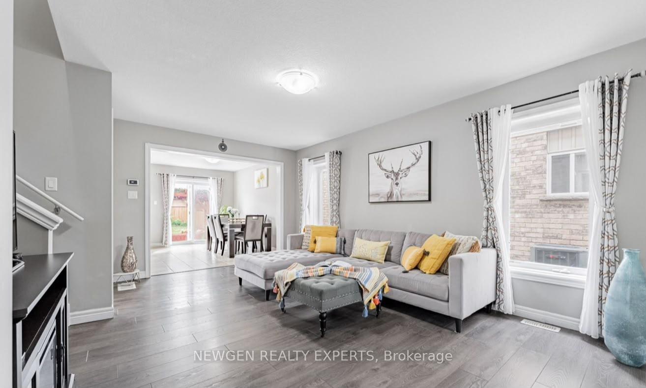 Photo 7 of 111 John Brabson Crescent, Guelph, Kortright East — HOMEH