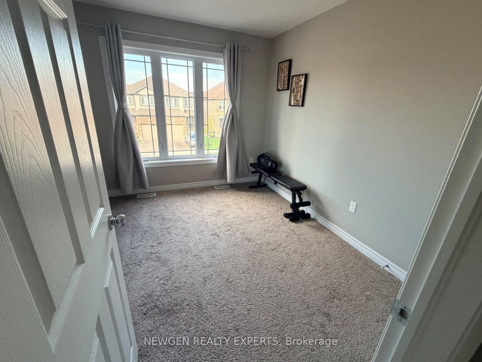 Photo 24 of 111 John Brabson Crescent, Guelph, Kortright East — HOMEH