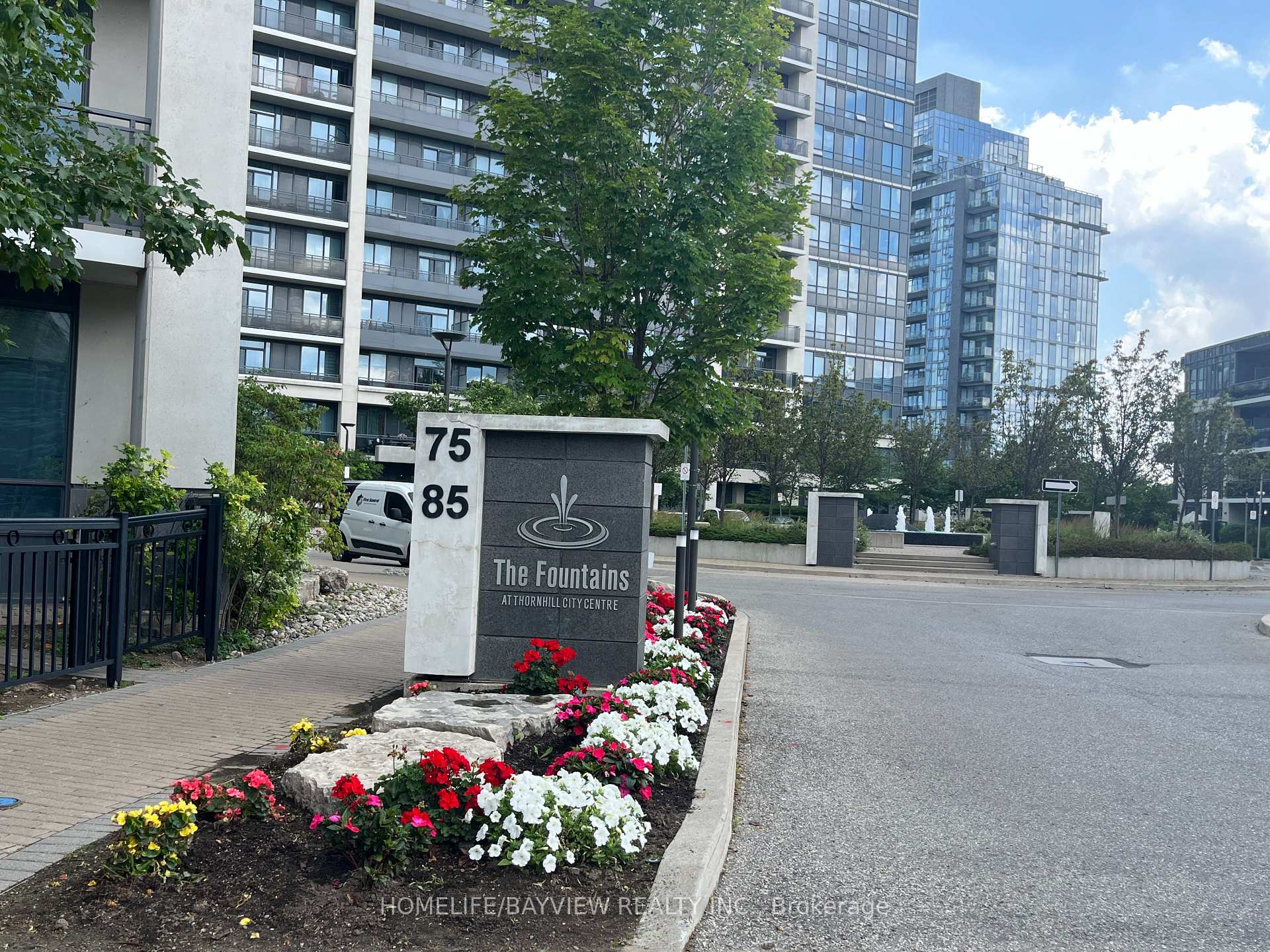 Photo 2 of Unit 1003, 85 North Park Road, Vaughan, Beverley Glen — HOMEH