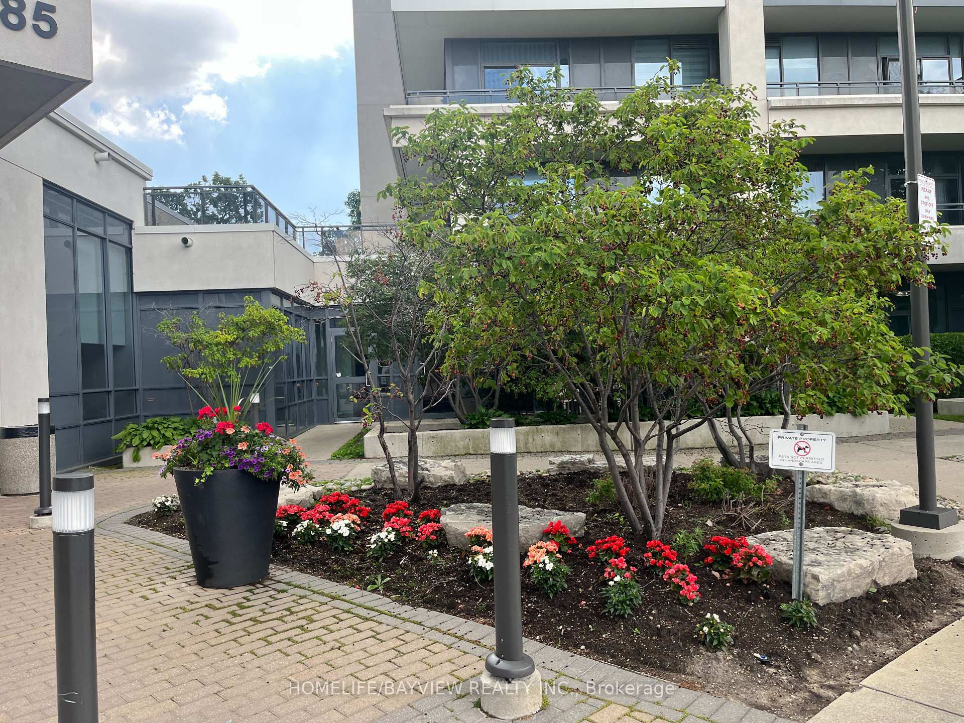 Photo 4 of Unit 1003, 85 North Park Road, Vaughan, Beverley Glen — HOMEH