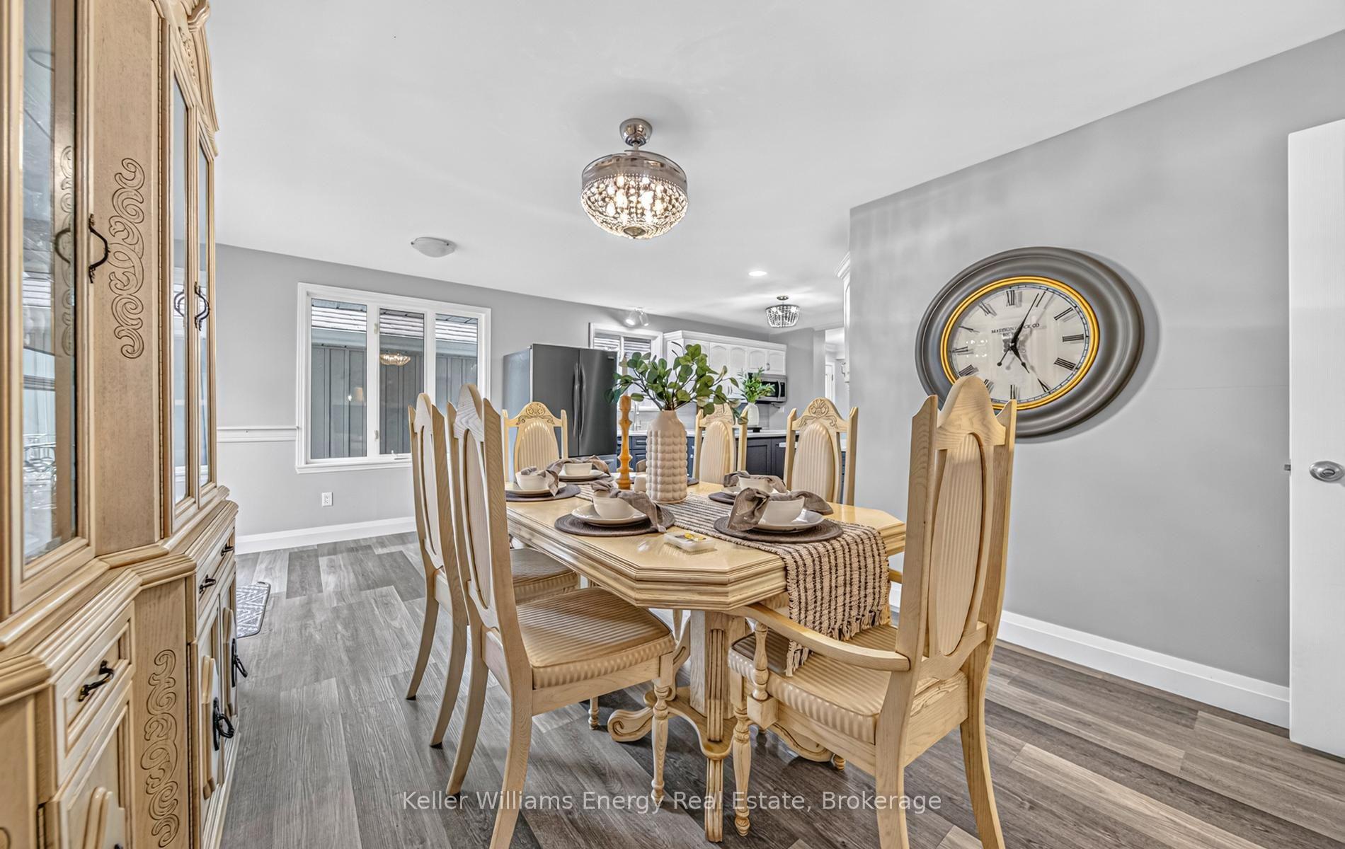 Photo 12 of 74 William Street, Kawartha Lakes, Bobcaygeon — HOMEH