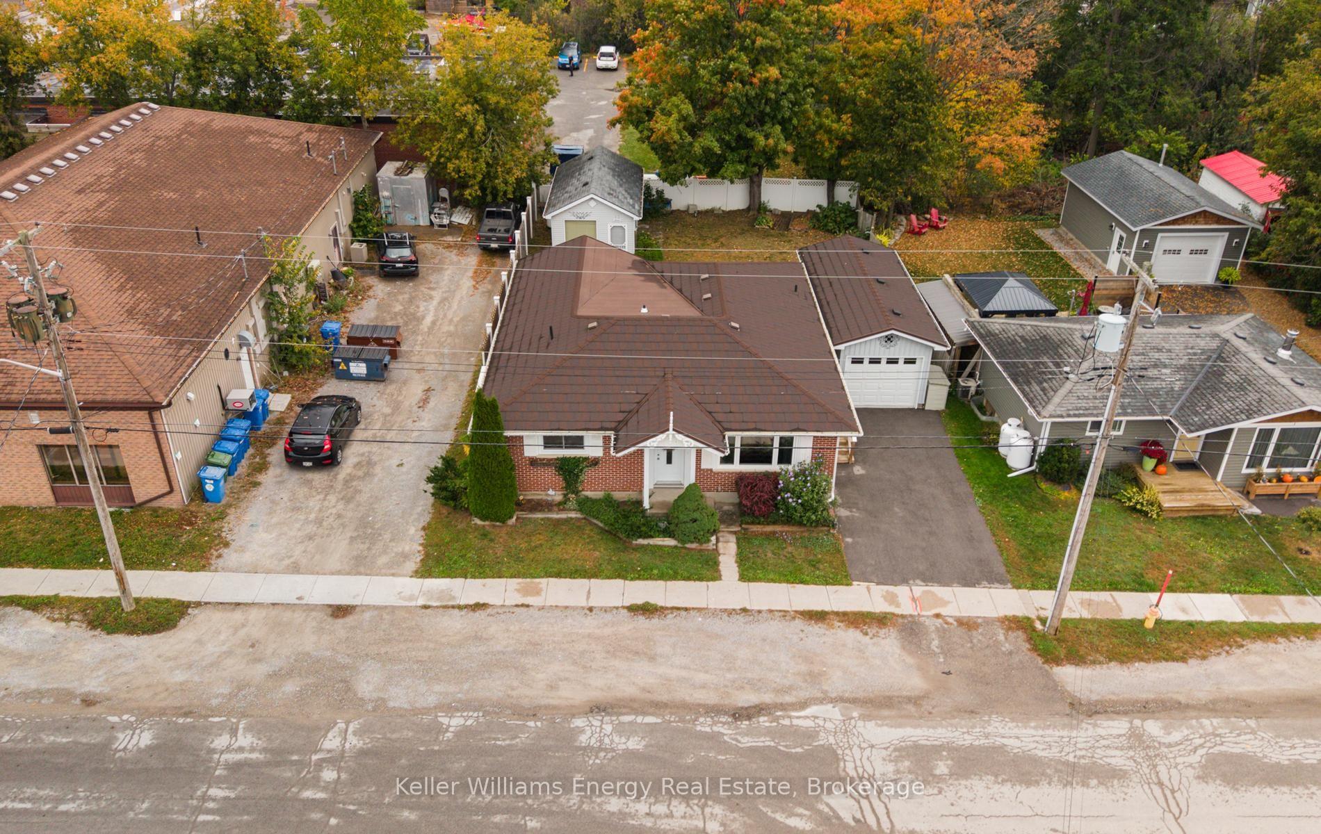 Photo 24 of 74 William Street, Kawartha Lakes, Bobcaygeon — HOMEH