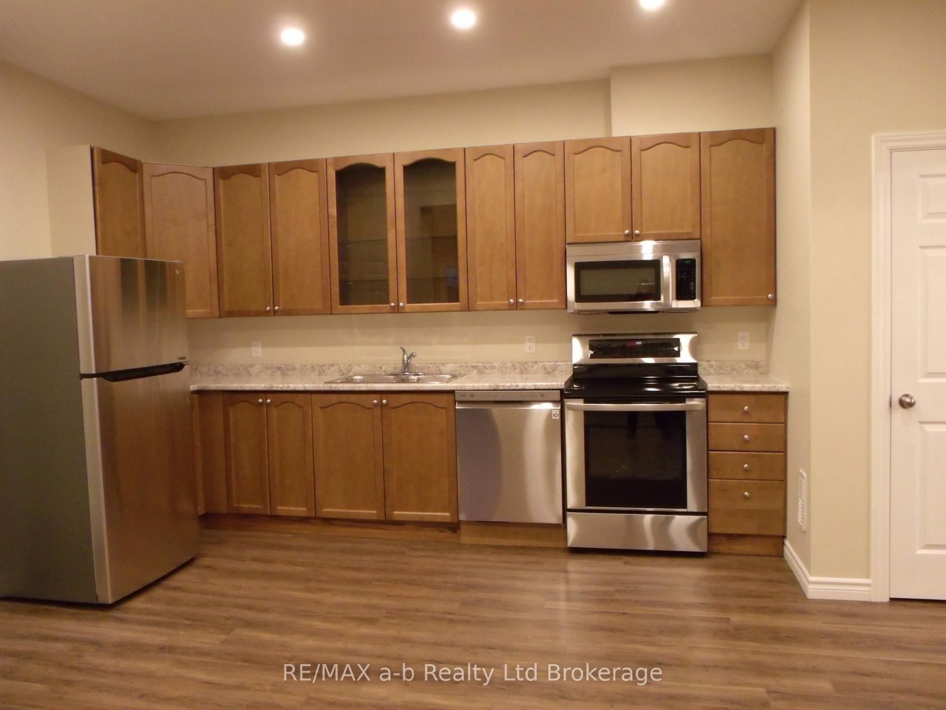 Photo of Unit 5, 350 Dundas Street