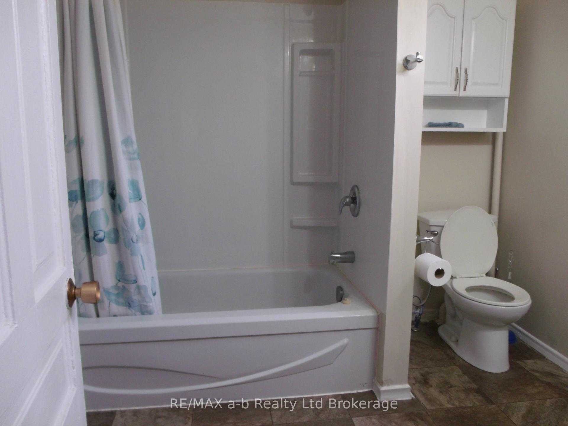 Photo of Unit 1, 350 Dundas Street