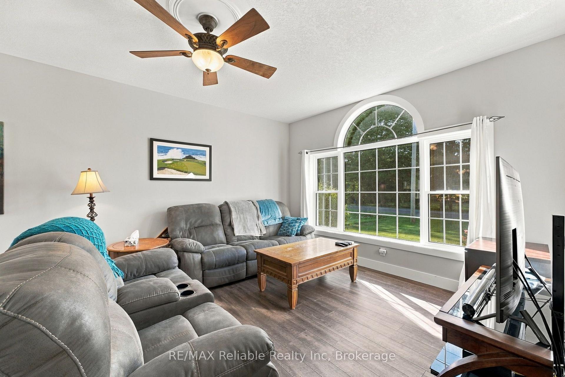 Photo 13 of 201 Cowper Street, Central Huron, Clinton — HOMEH