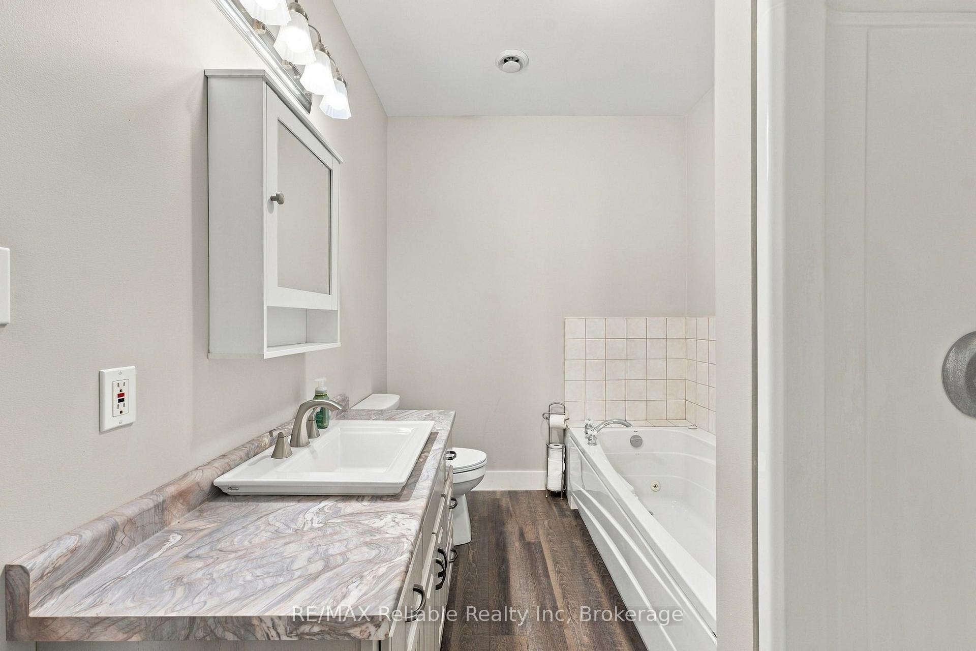 Photo 25 of 201 Cowper Street, Central Huron, Clinton — HOMEH