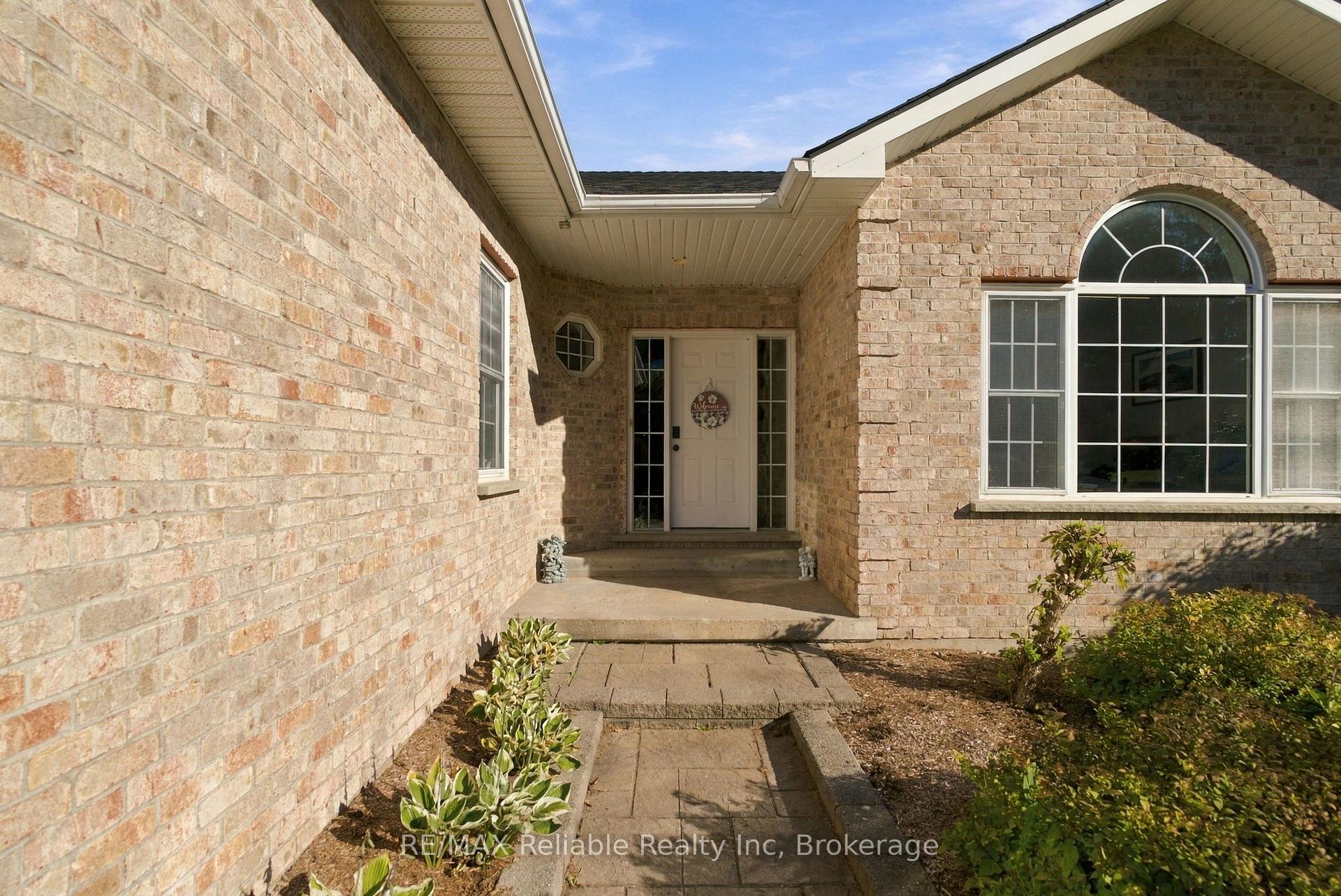 Photo 45 of 201 Cowper Street, Central Huron, Clinton — HOMEH