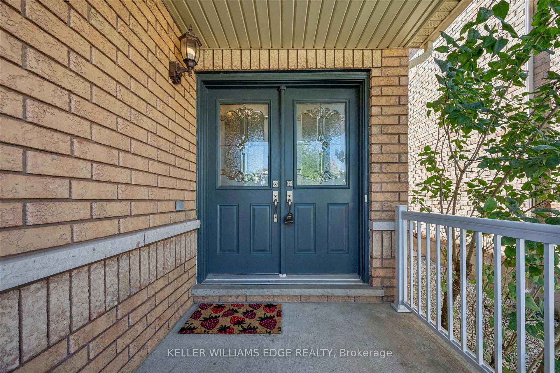 Photo 3 of 97 Meadowlark Drive N, Halton Hills, Georgetown — HOMEH