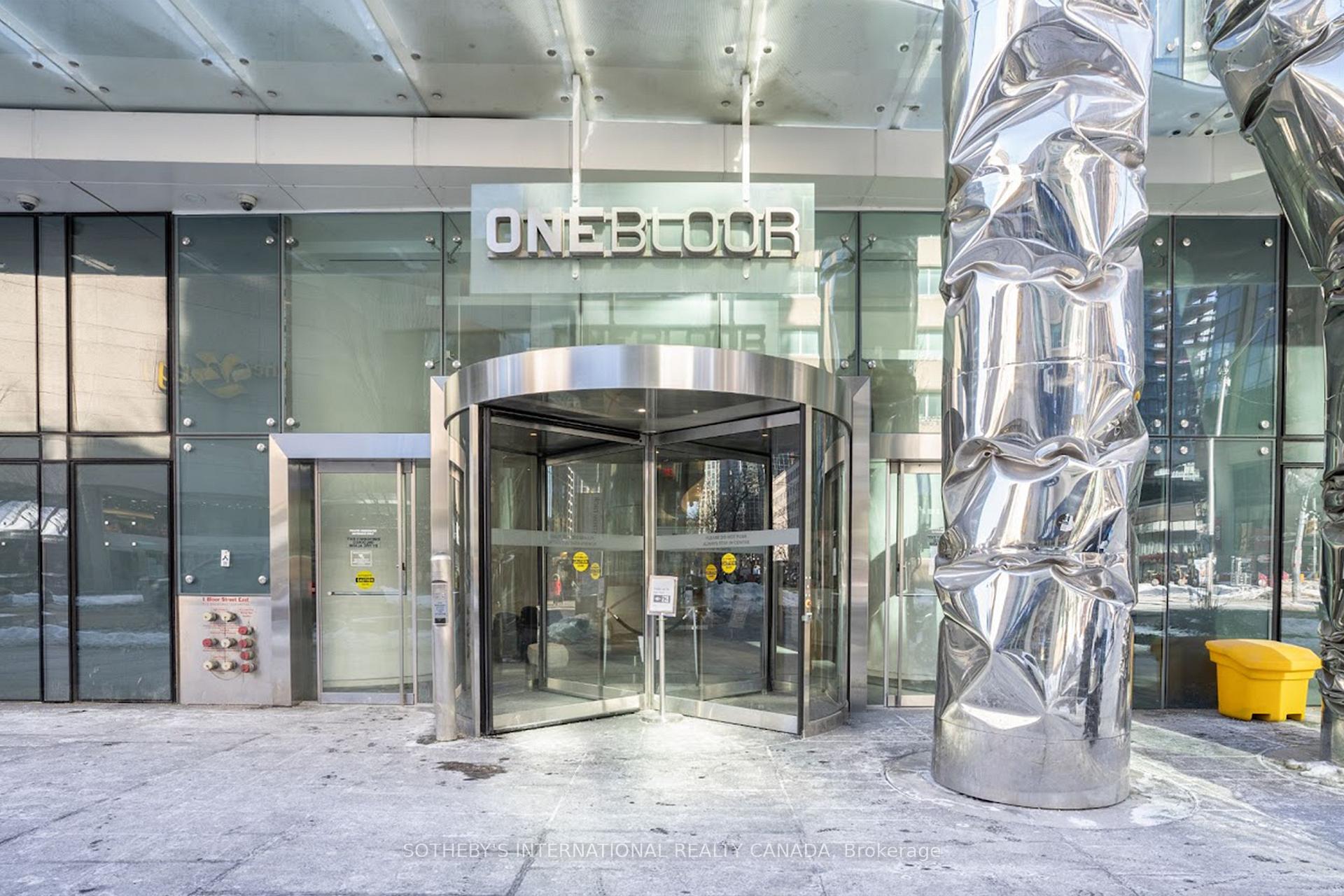 Photo 4 of Unit 6404, 1 Bloor Street E, Toronto, Church-Yonge Corridor — HOMEH