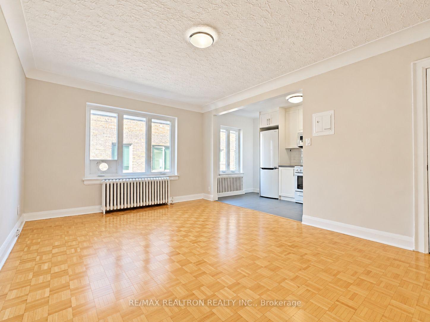 Photo 2 of Unit 606, 394 Avenue Road, Toronto, Casa Loma — HOMEH
