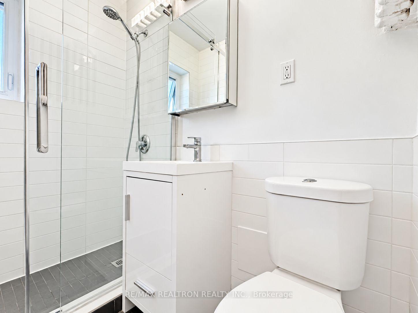 Photo 7 of Unit 606, 394 Avenue Road, Toronto, Casa Loma — HOMEH