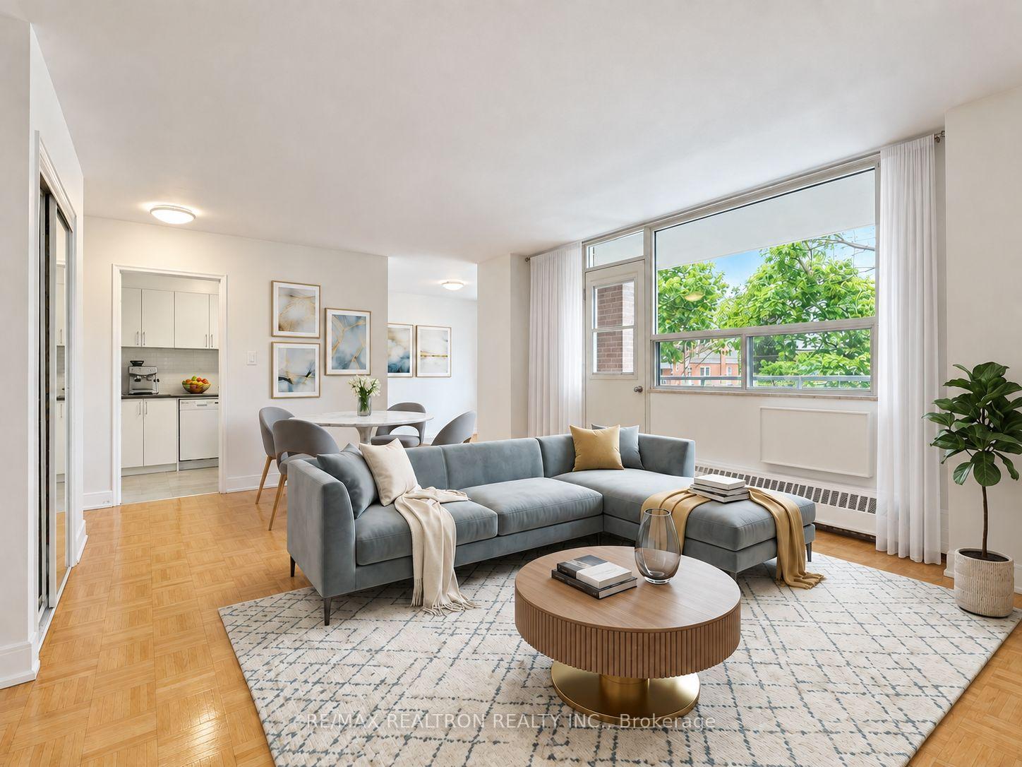 Photo of Unit 206, 490 Eglinton Avenue E