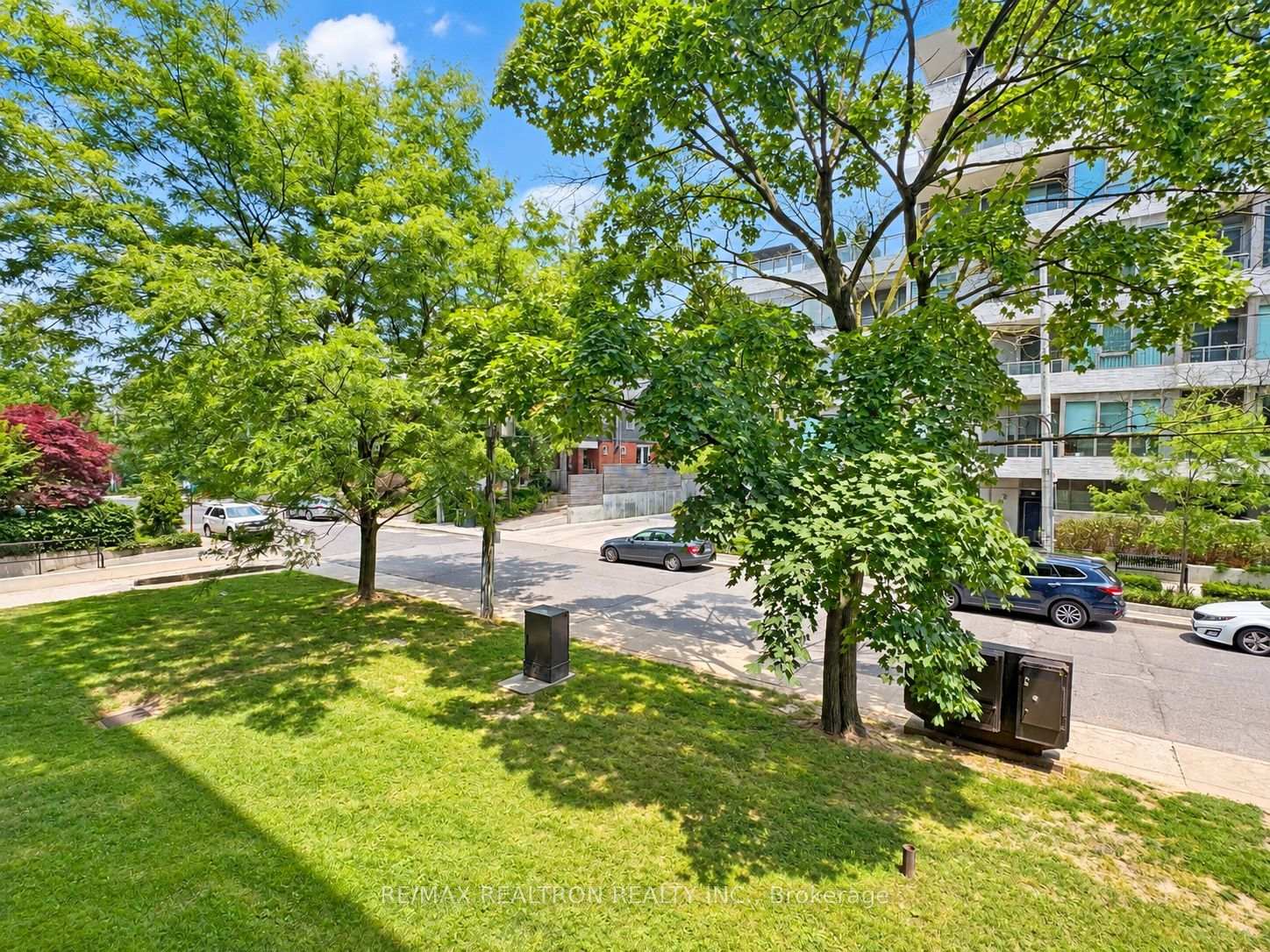 Photo 8 of Unit 206, 490 Eglinton Avenue E, Toronto, Mount Pleasant East — HOMEH